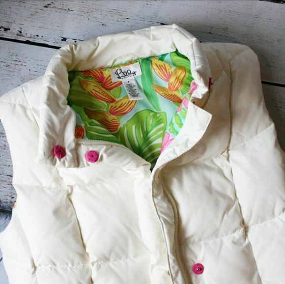Lilly Pulitzer Whit Down Vest Pink Buttons Small - Picture 2 of 7